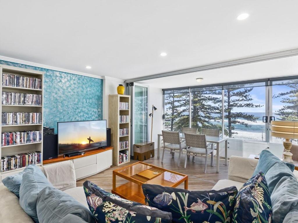 Апартаменты Goodwin Towers - Hosted By Burleigh Letting Голд-Кост Экстерьер фото