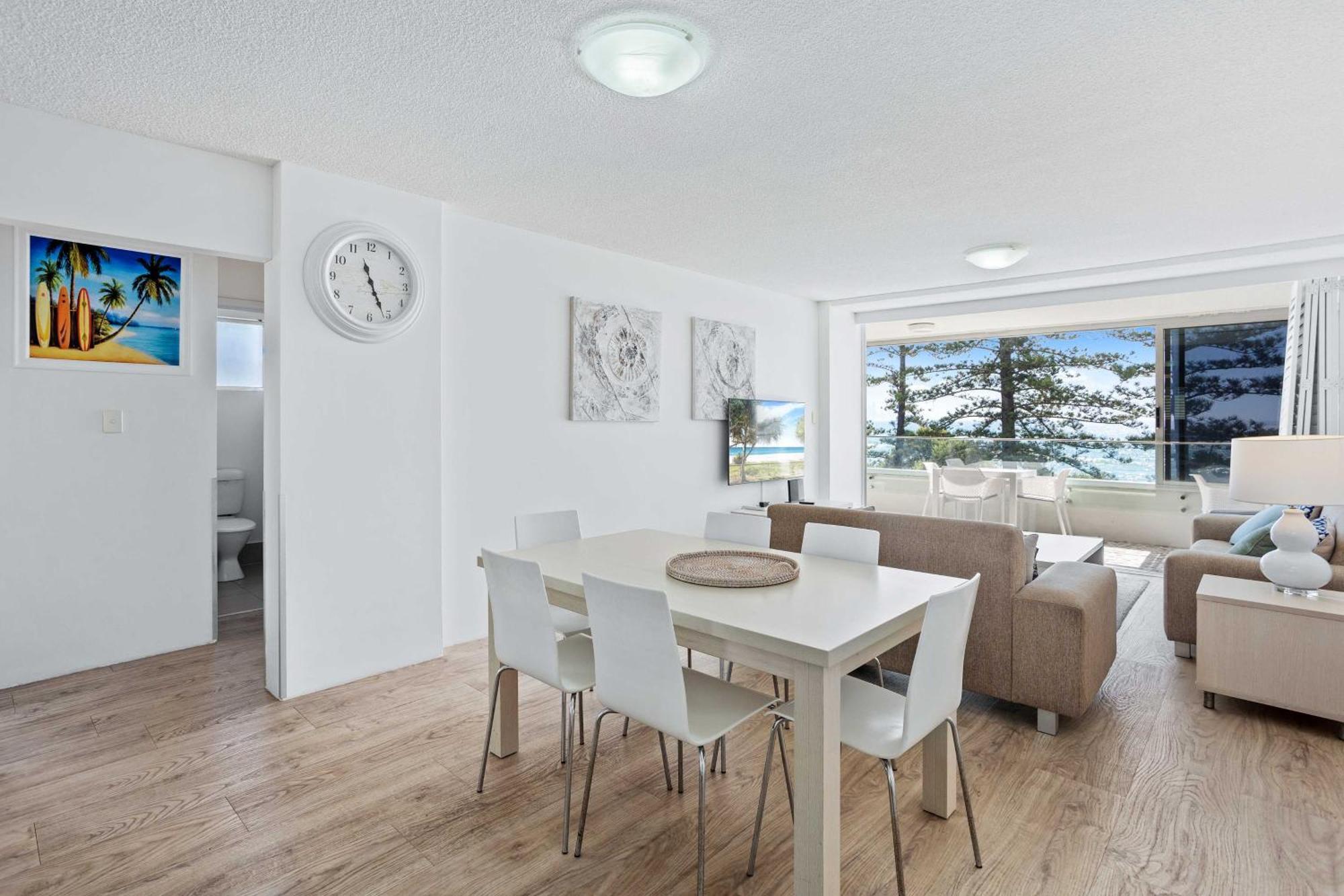 Апартаменты Goodwin Towers - Hosted By Burleigh Letting Голд-Кост Экстерьер фото